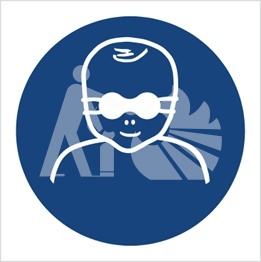 M25 – NAKAZ OCHRONY WZROKU DZIECI PRZYCIEMNIANYMI OKULARAMI OCHRONNYMI